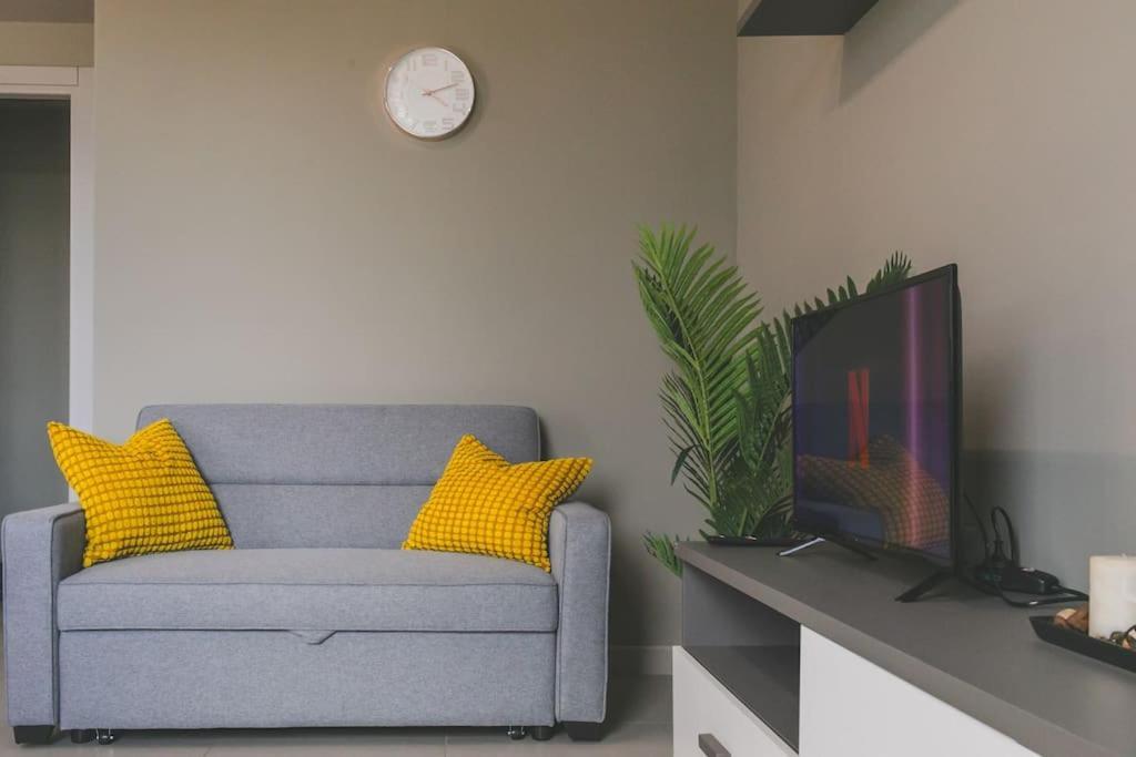 Comfort Urbano Con Box Auto Privato Pawia Zewnętrze zdjęcie