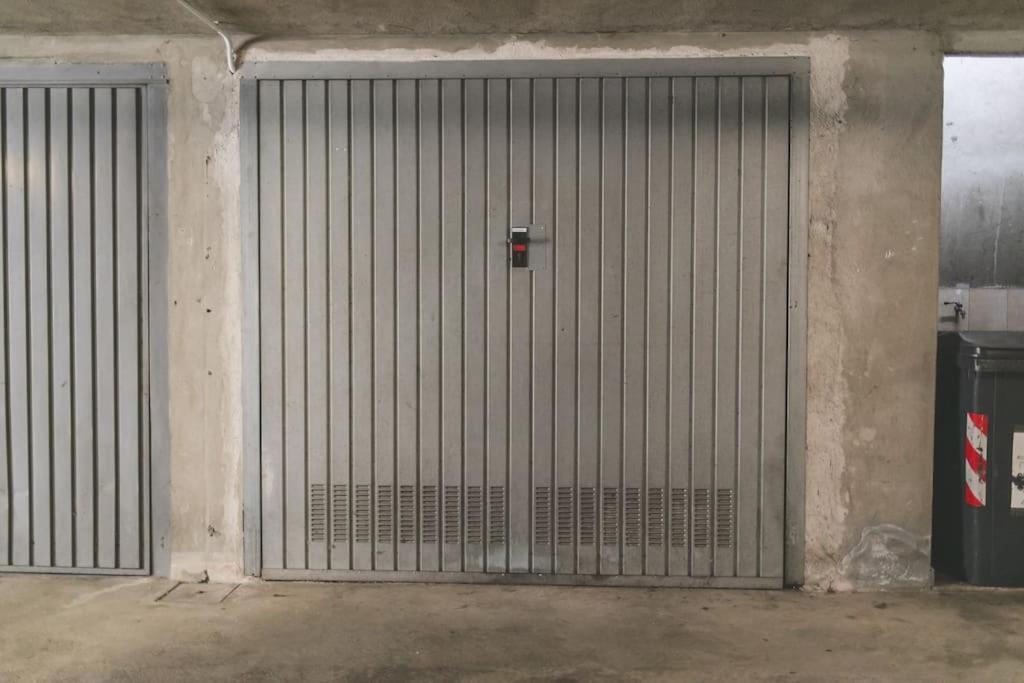 Comfort Urbano Con Box Auto Privato Pawia Zewnętrze zdjęcie
